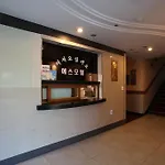 Yes Motel